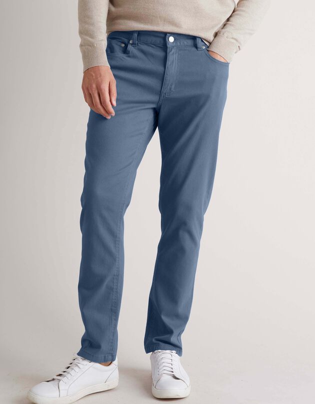 Rechte 5-zakkenbroek in twill van rekbaar katoen, jeansblauw, hi-res