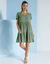 Robe col V courte unie, crépon (kaki clair)