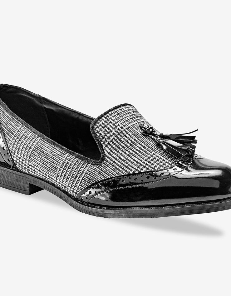 Mocassins pompons bi-matière - prince de Galles/verni noir, noir Mocassins pompons bi-matière - prince de Galles/verni noir, noir, hi-res image number 0