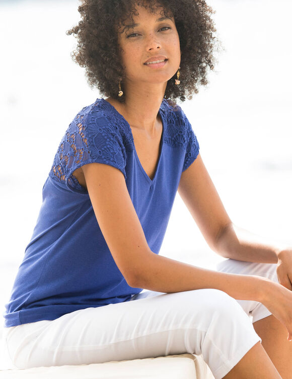 Effen T-shirt met macram&eacute; (iris)