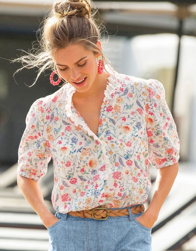 Blouse boutonnée imprimée détails broderie, gaze de coton (écru / bleu)