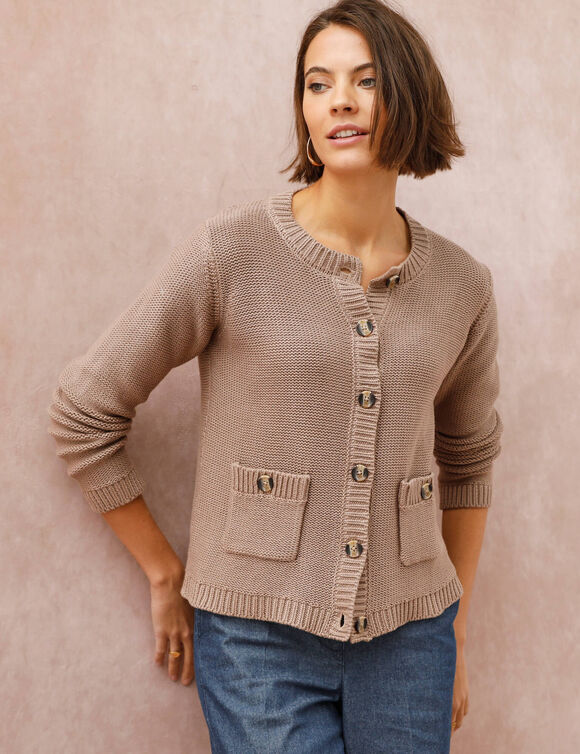 Cardigan uni boutonn&eacute; &agrave; poches (taupe)
