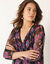 Jurk met plooien, voile met bloemenprint (zwart / paars)