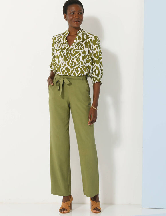Pantalon droit large ceinturé, tissu fluide (kaki)