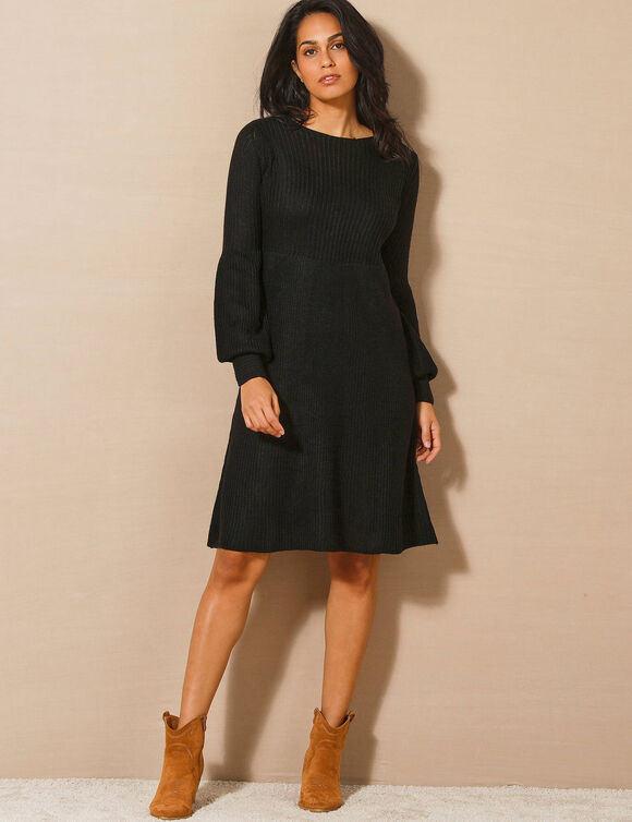 Robe pull évasée en maille anglaise (noir)