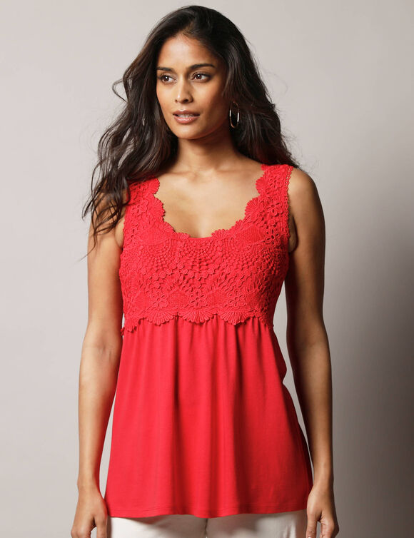 D&eacute;bardeur col rond macram&eacute; (rouge)