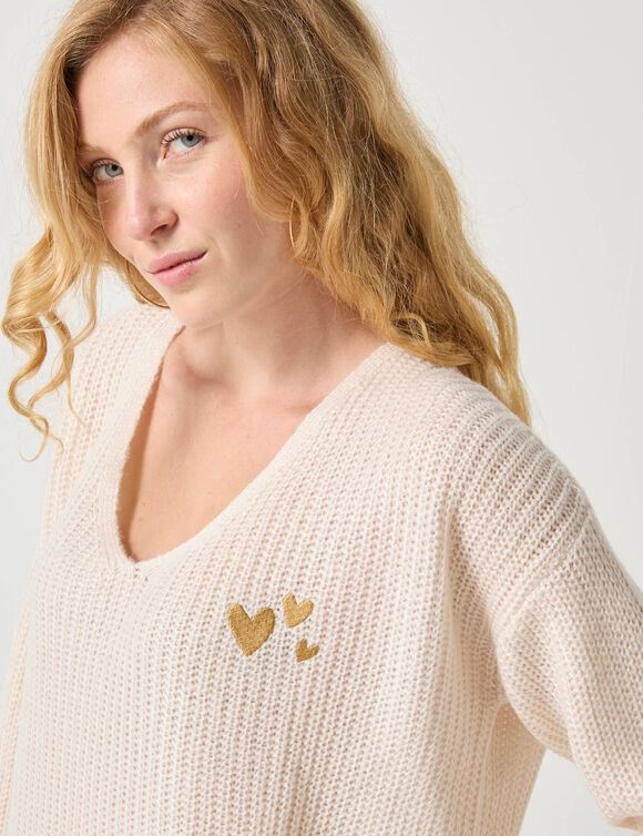 Pull loose col V cœurs brodés, maille anglaise toucher doux (écru)