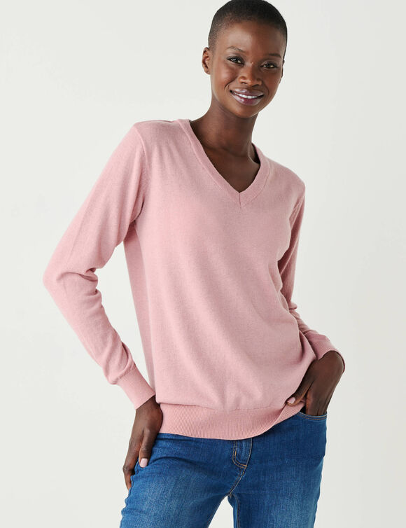 Pull col V, laine d'agneau (rose poudr&eacute;)