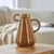Vase grès rayures colorées 2 anses (caramel/blanc)