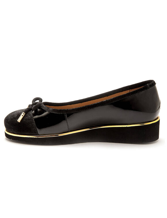 Ballerina's met sleehak van lak, comfortabele breedte (zwart)