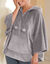 Poncho &agrave; capuche, maille polaire toucher peluche (gris)