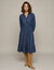 Robe courte boutonn&eacute;e, manches longues blousantes, jean (bleu)