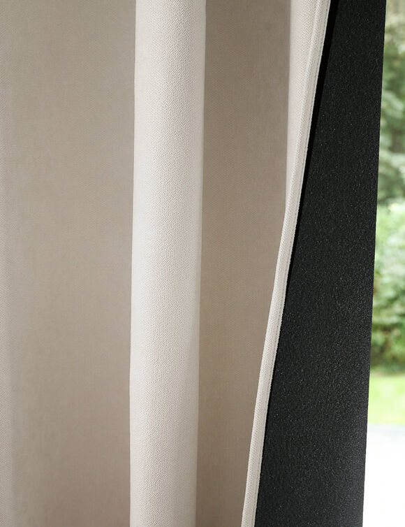 Rideau occultant et isolant finition oeillets (blanc cass&eacute;)