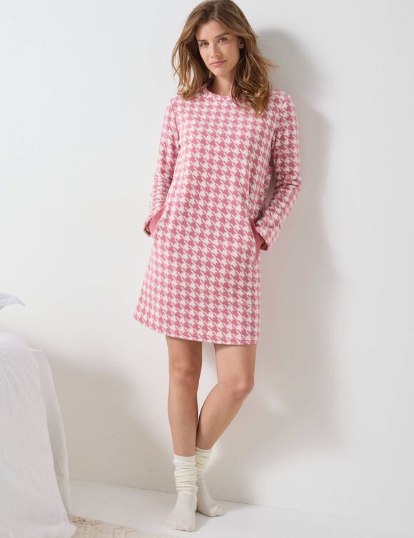 Chemise de nuit courte polaire imprimé  "pied de coq" (rose)