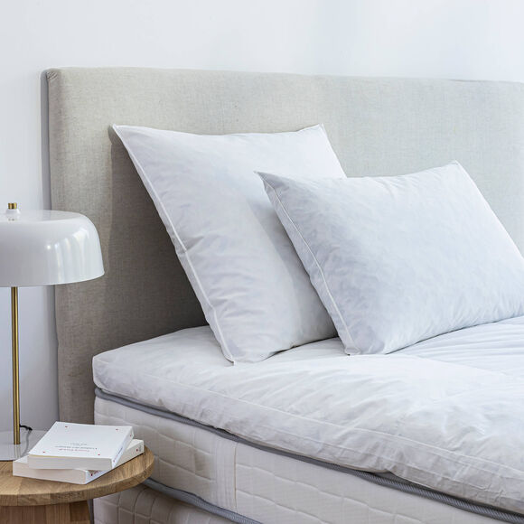 Hoofdkussen met pluimpjes, per set van 2 (wit)