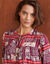 Blouse met mao-kraag, cr&ecirc;pe bedrukt met patchworkprint (pruim / beige)