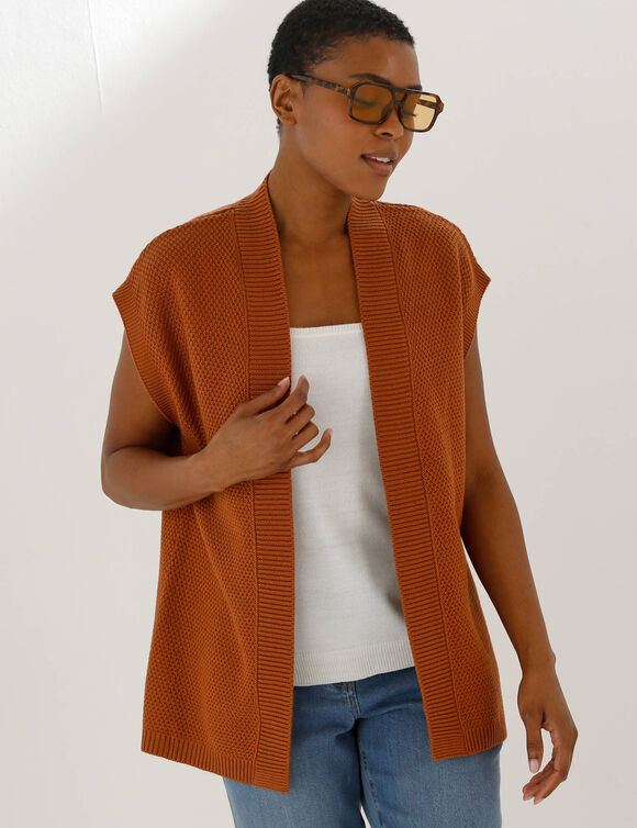 Gilet sans manches, maille fantaisie (caramel)
