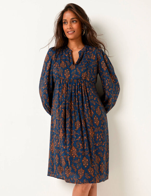 Robe housse col mao, cr&eacute;pon imprim&eacute; (bleu / chocolat)