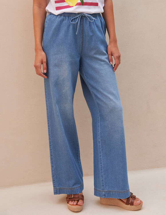 Jean large taille &eacute;lastiqu&eacute;e, denim l&eacute;ger (bleached)