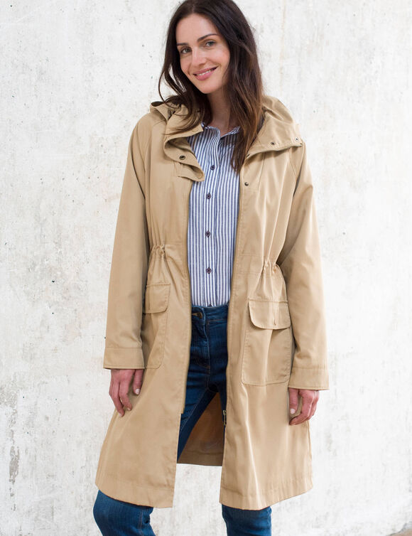 Parka l&eacute;g&egrave;re d&eacute;perlante zipp&eacute;e (beige)
