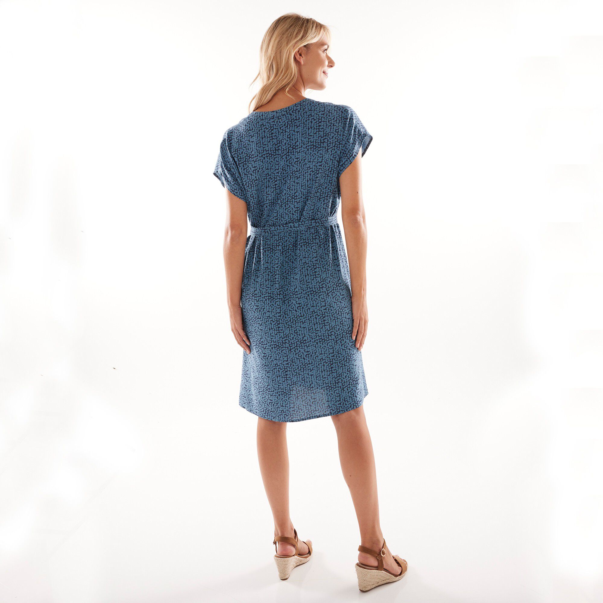 Robe droite sales blanche porte
