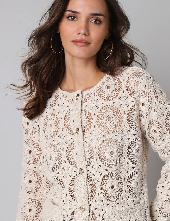 Veste boutonn&eacute;e &agrave; poches, en macram&eacute; (ecru)