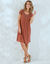 Effen jurk in crepon met macramé (theeroze)