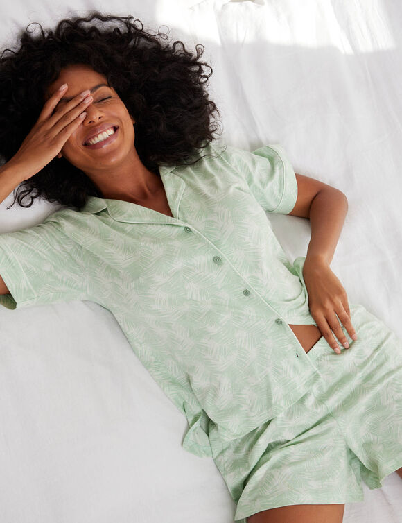 Pyjama short imprimé feuillage (vert amande)