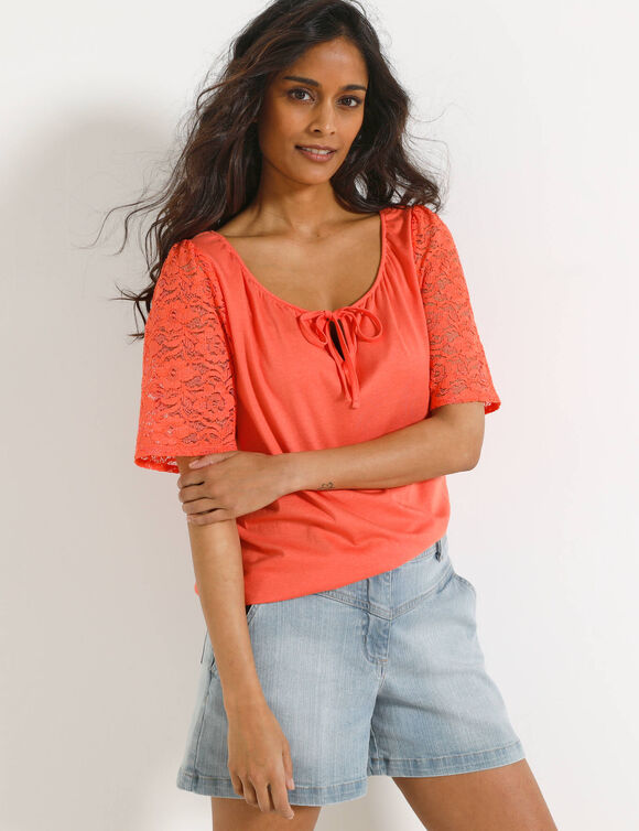 T-shirt met elastische hals met split, ellebooglange mouwen in kant (koraal)