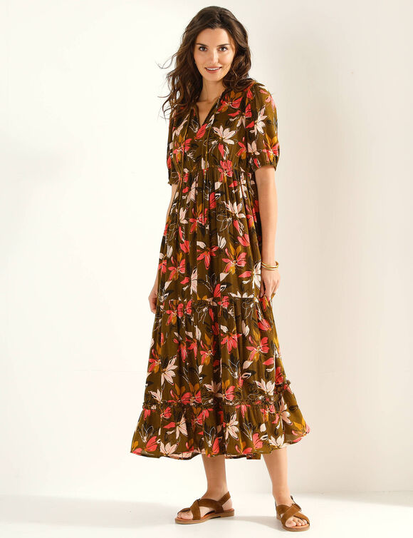 Lange strokenjurk, bedrukt crepon (kaki / koraal)