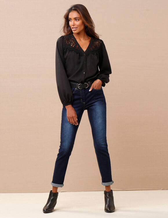 Chemisier empiècement macramé écailles, manches blousantes (noir)