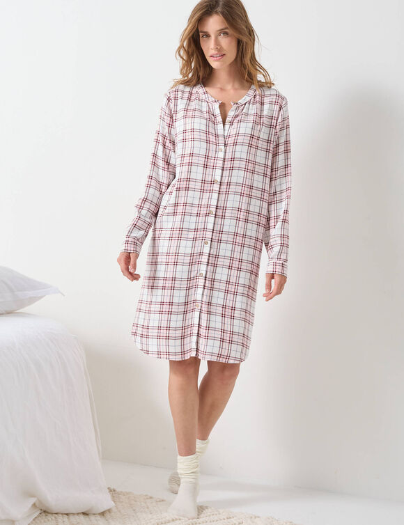Chemise de nuit forme liquette boutonnée devant motifs carreaux  (écru / rose)