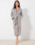 Peignoir in fleece met pluchetouch - 115 cm lang, lange mouwen (grijs) Peignoir in fleece met pluchetouch - 115 cm lang, lange mouwen (grijs)