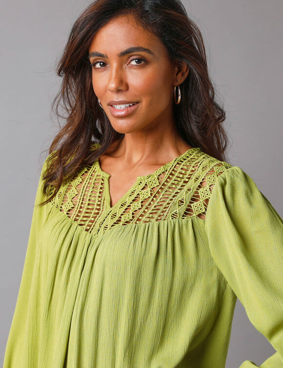 Blouse macramé manches 3/4 (vert mousse)