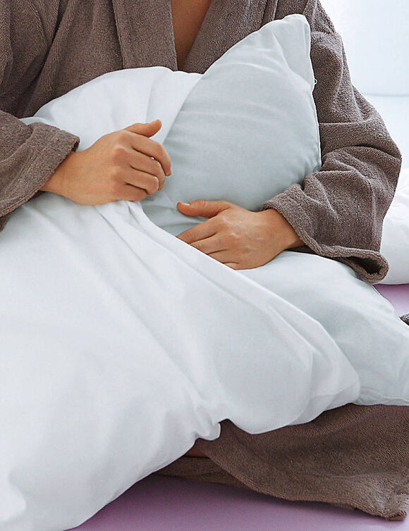 Sous-taie &eacute;ponge imperm&eacute;able anti-acariens Essential&reg; (blanc)