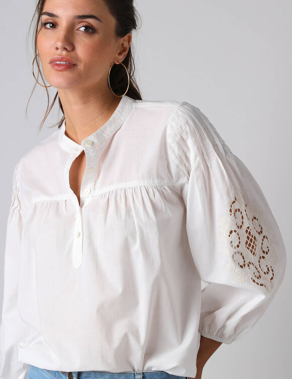 Blouse ample manches 7/8&egrave; brod&eacute;es (blanc)