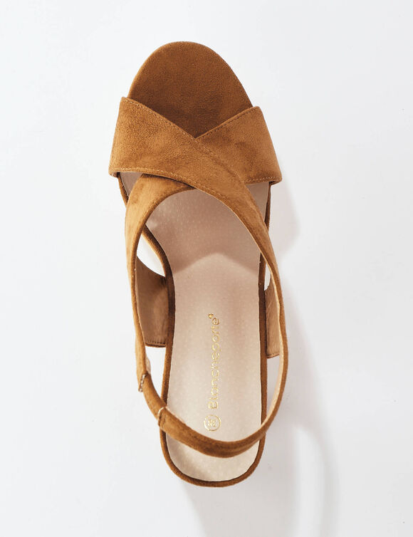 Sandalen met hak en gekruiste riempjes (beige)