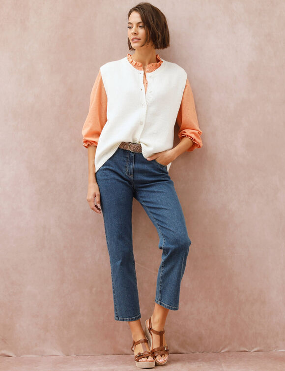 Mouwloos vest met knopen (ecru)