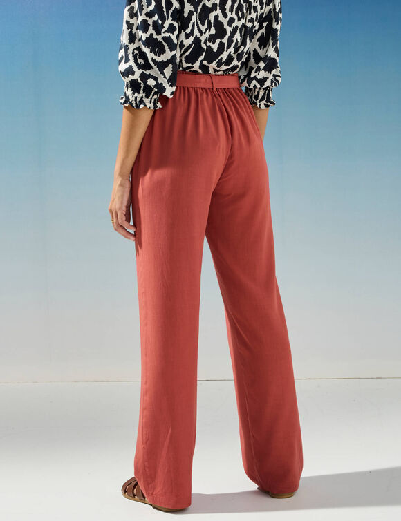 Pantalon droit large ceinturé, tissu fluide (terracotta)