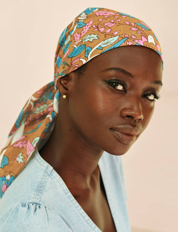 Foulard en voile de coton, imprim&eacute; fleurs (safran)