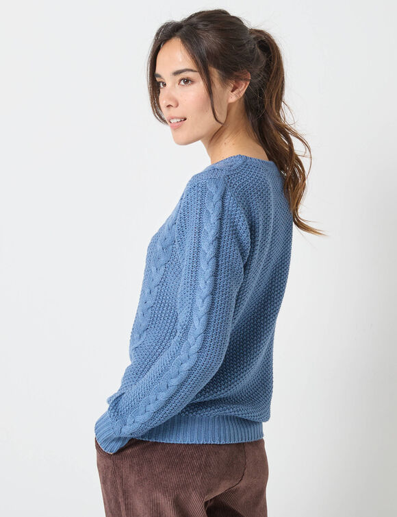 Pull col rond, maille torsad&eacute;e (bleu jean)
