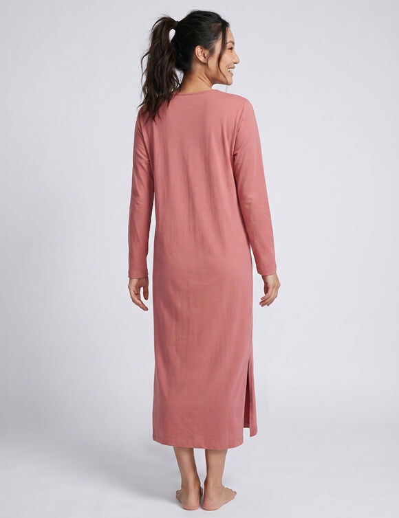 Chemise de nuit longue col boutonn&eacute; unie, manches longues (corail)