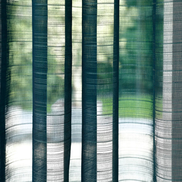 Paneelgordijn in voile met fijn strepenmotief (eendenblauw)