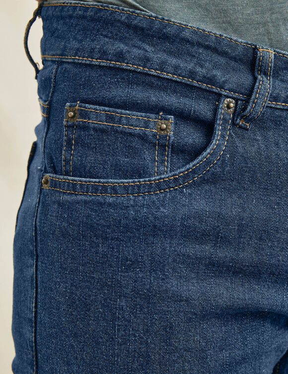 Rechte stretchjeans, afgerond onder de buik - binnenpijplengte 72 cm (raw)