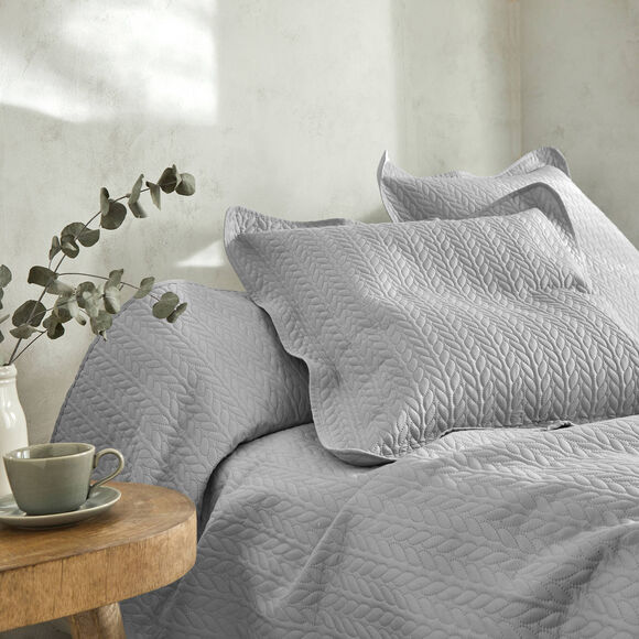 Couvre-lit matelassé microfibre motif géométrique (gris perle)