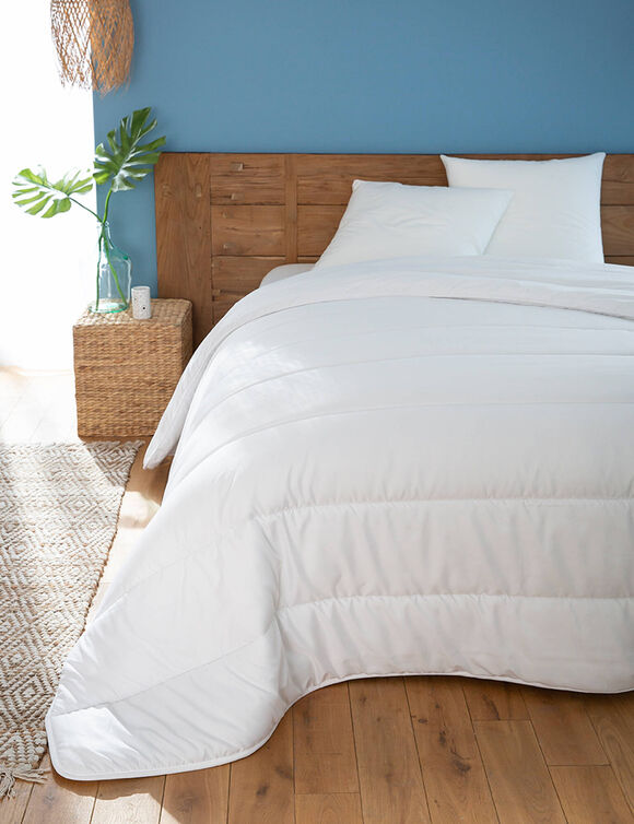 Couette chaude (400g/m²) Aerelle® Soft Flex Eco₂ (blanc)