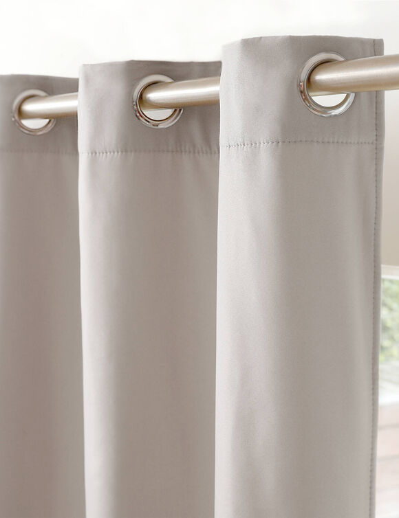 Rideau isolant uni envers polaire finition oeillets (sable)