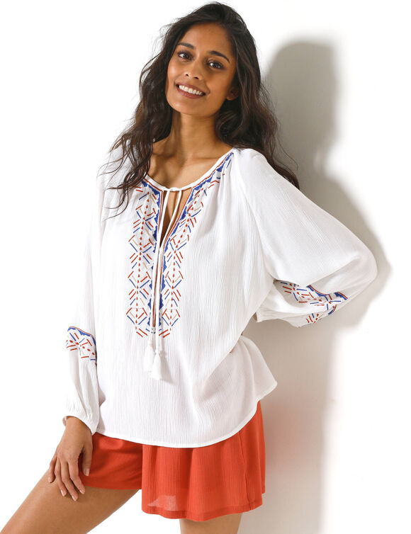 Blouse brod&eacute;e, manches 3/4 (blanc / bleu)