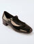 Gelakte schoenen met riempje en hak (zwart)