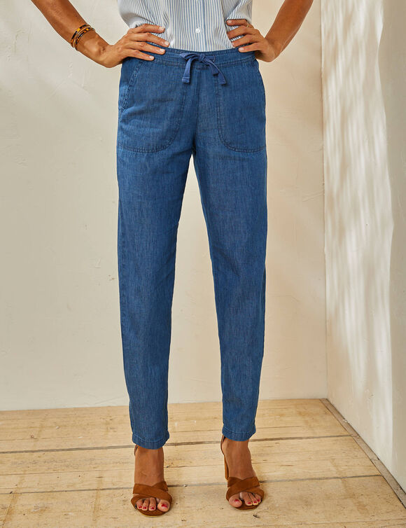 Pantalon fusel&eacute;, denim l&eacute;ger (stone)